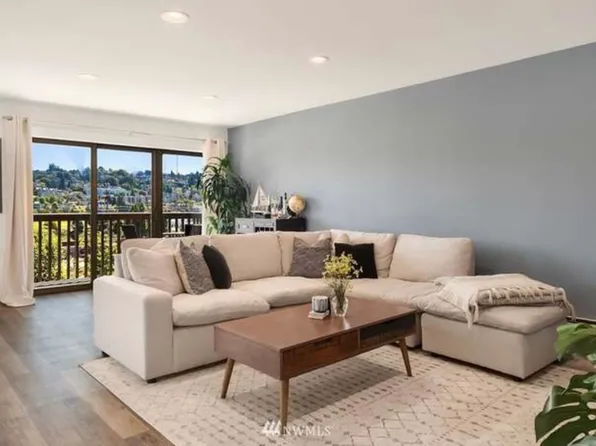 2550 Thorndyke Ave W #402, Seattle, WA 98199