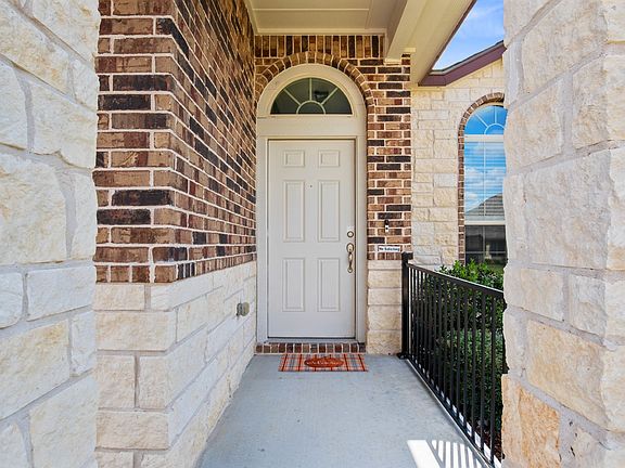 4th image of 3316 Aubree Katherine Dr
