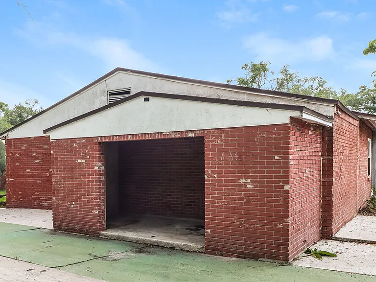 3207 E 24th Ave — Photo 16