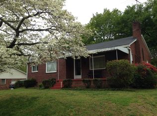 207 Memorial Dr, Greer, SC 29650