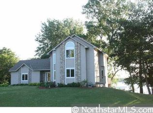 6695 Eagle Lake Dr, Osseo, MN 55369