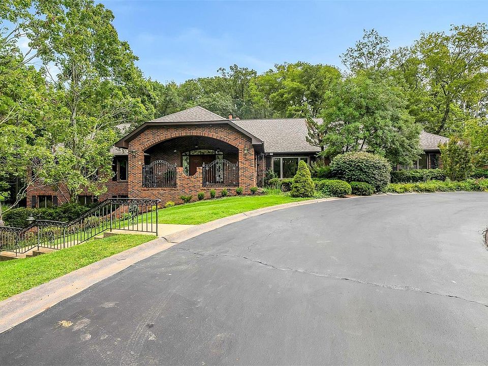1st image of 65 Meadowbrook Country Club Est