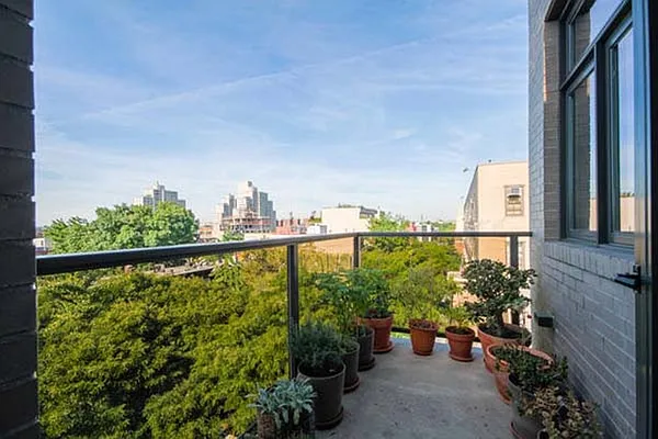 Rented by Corcoran | media 23