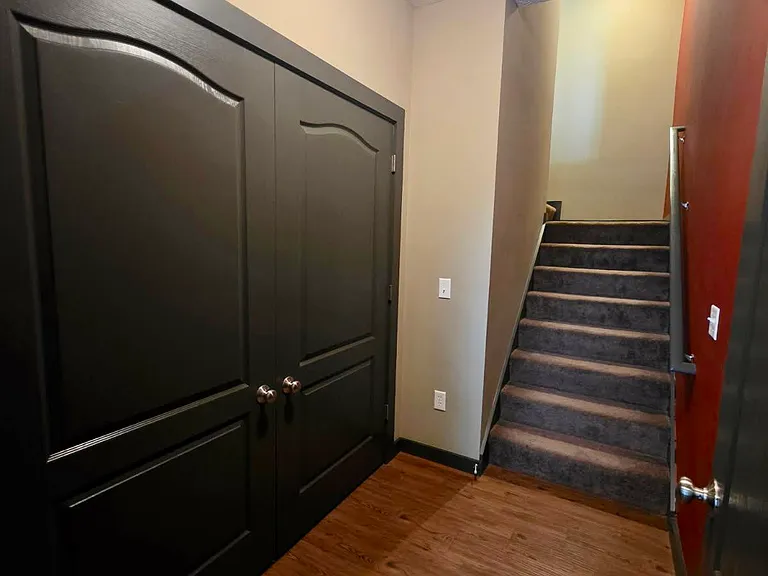 117 N Howard St — Photo 17