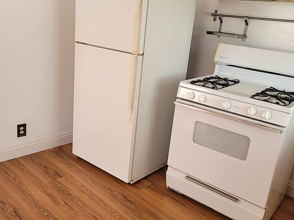4th image of 8929 Cattaraugus Ave
