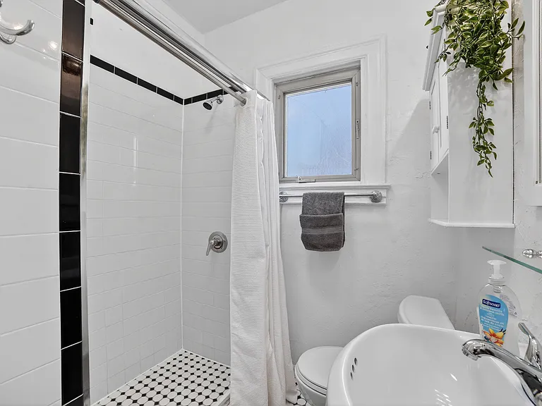 5728 Alder Way — Photo 17