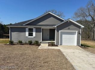 187 Happy Trail Rd, Aberdeen, NC 28315