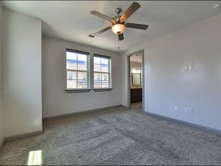 312 Vin Almoradi Ct — Photo 20