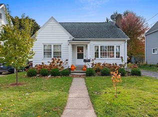 135 W 21st Ave, Oshkosh, WI 54902