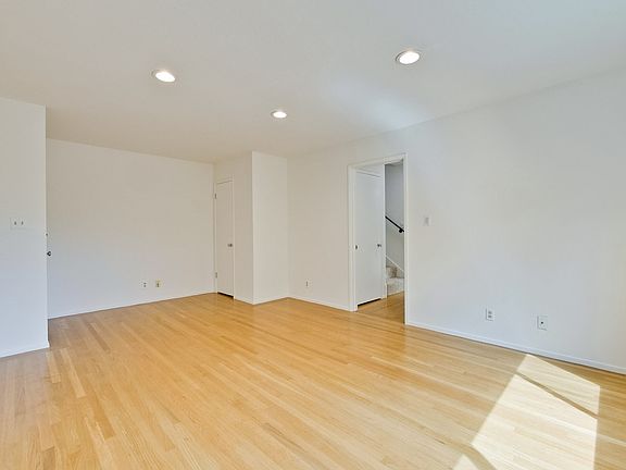 3rd image of 299 College Ave