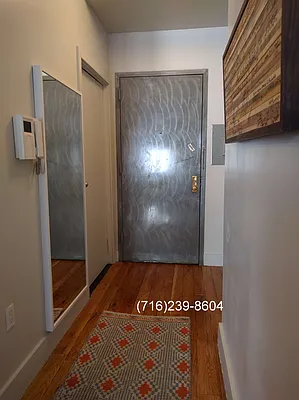 Rented by Manhattan Management LLC | media 25