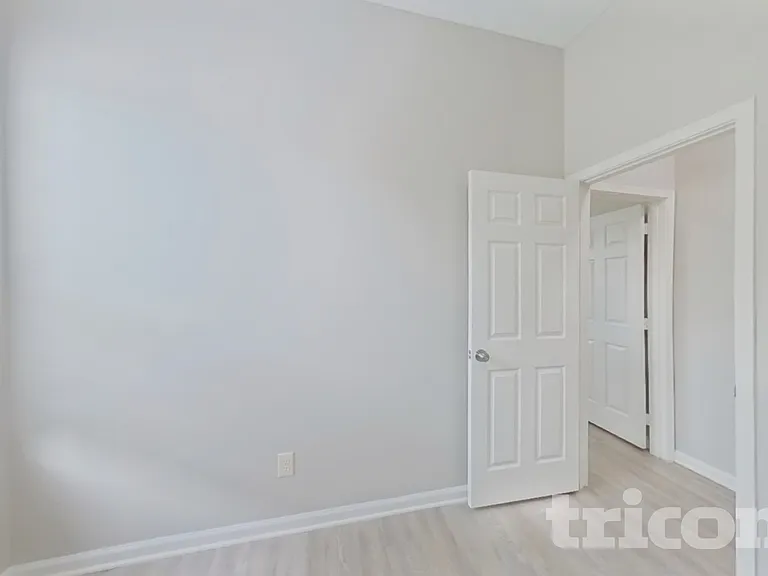 3264 Abbeyfield Dr E — Photo 11