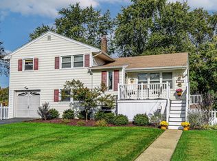 136 Statesir Pl, Red Bank, NJ 07701