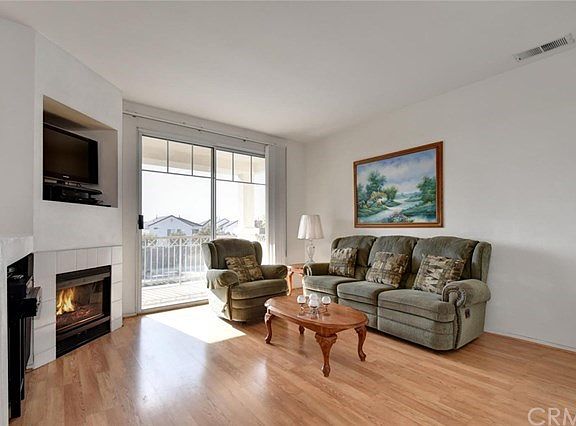 4th image of 10336 Antigua Ct