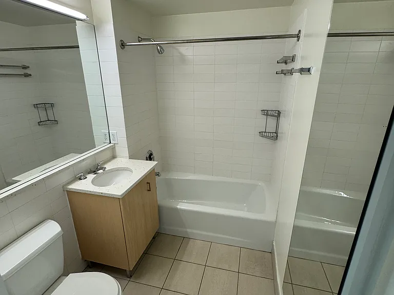 510 W 52nd St #10B — Photo 6