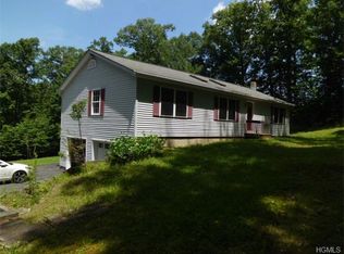 112 Post Rd, Slate Hill, NY 10973