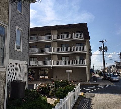 4th image of 3800 Pleasure Ave APT 403