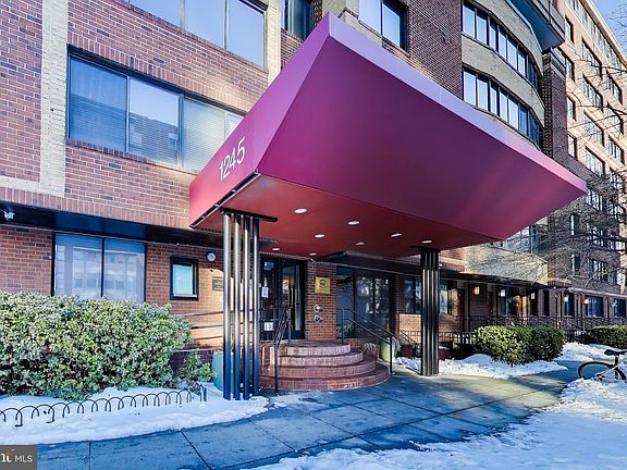 3rd image of 1245 13th St NW APT 208