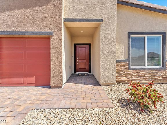 3rd image of 10266 Sweet Holly Pl