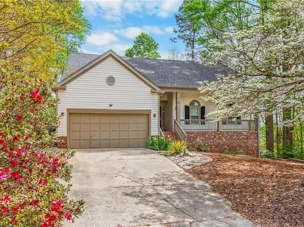 17 Spring Oak Ct, Greensboro, NC 27410