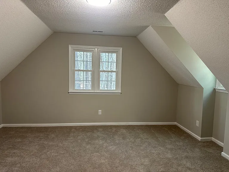 7029 Eastridge Dr — Photo 21