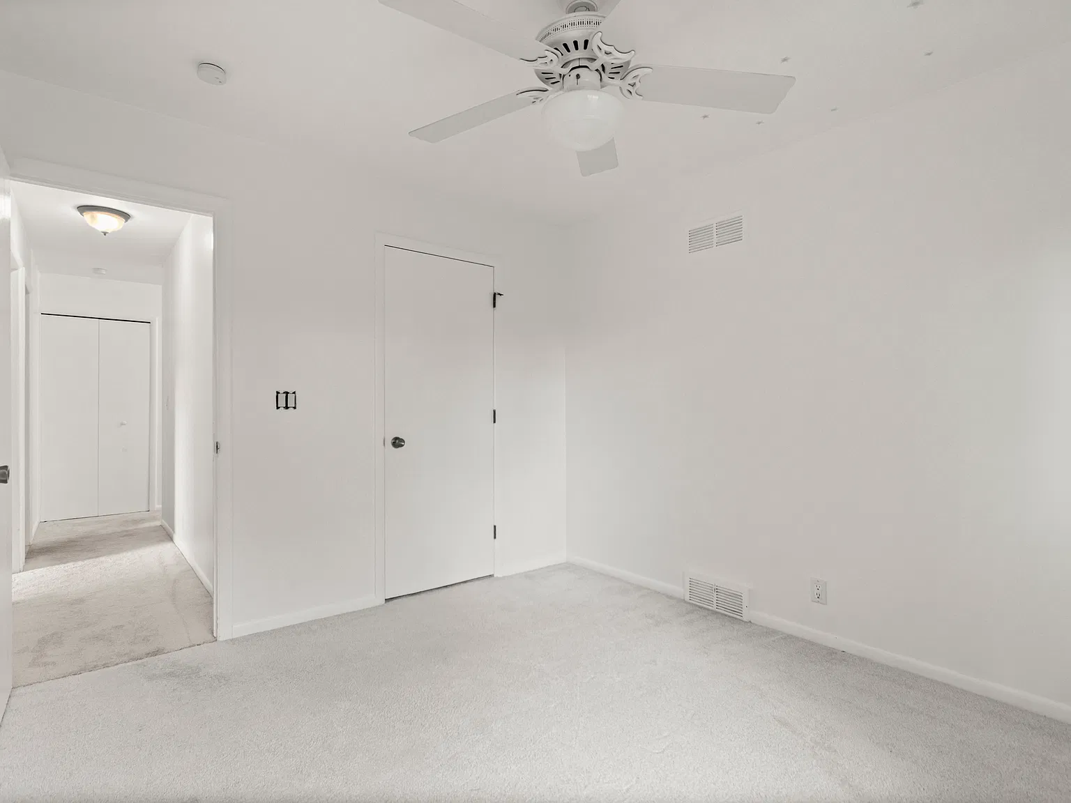 2 bed, 1204 sqft, $2,350 — Photo 3