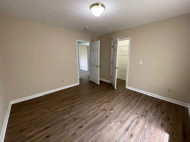 Building Photo - 506 Martin St