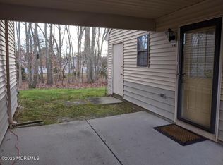 94 Azalea Cir, Jackson, NJ 08527