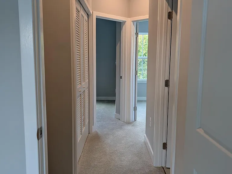 8445 Hamlin St — Photo 16