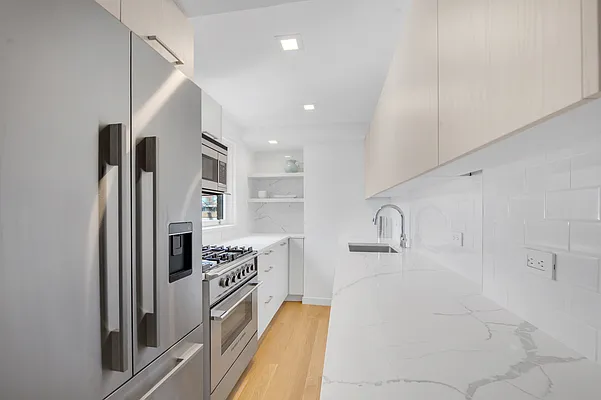 Sold by Compass | media 10