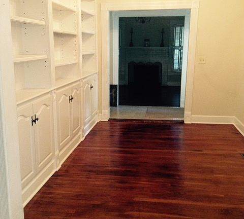5th image of 232 E Moore St
