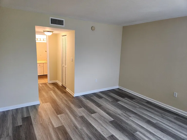 731 N Pine Island Rd #402 — Photo 6
