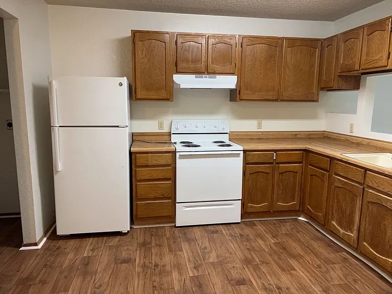 2019 Dickens Dr — Photo 12