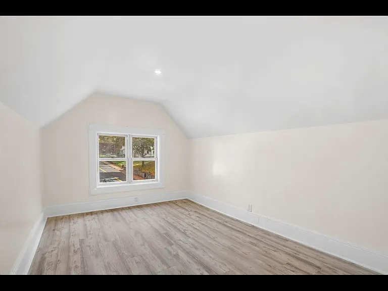 Fourth bedroom