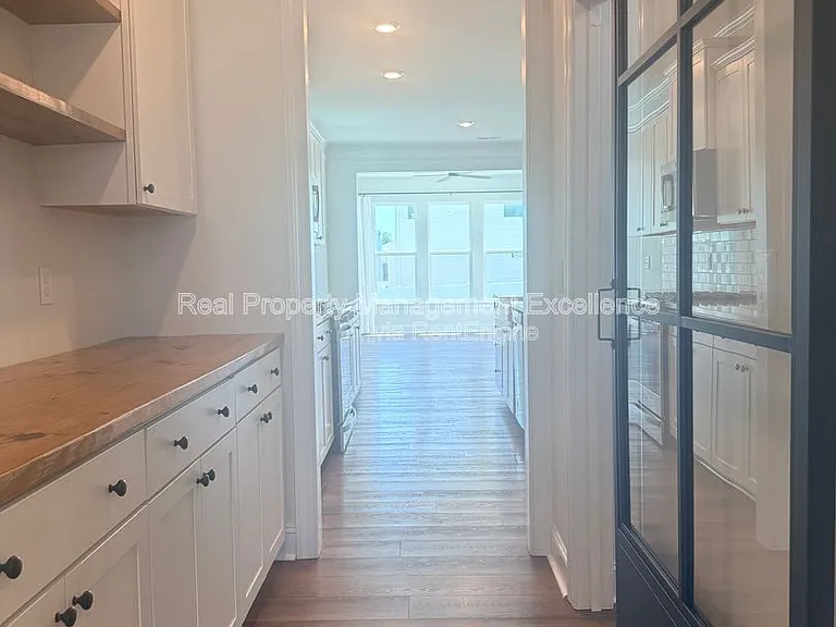 16 Clear Creek Cir — Photo 12