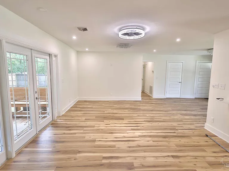 3795 Summer Dr — Photo 23