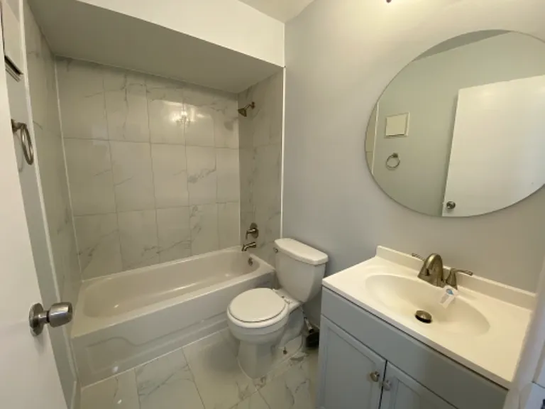 9462 Bay Colony Dr — Photo 6