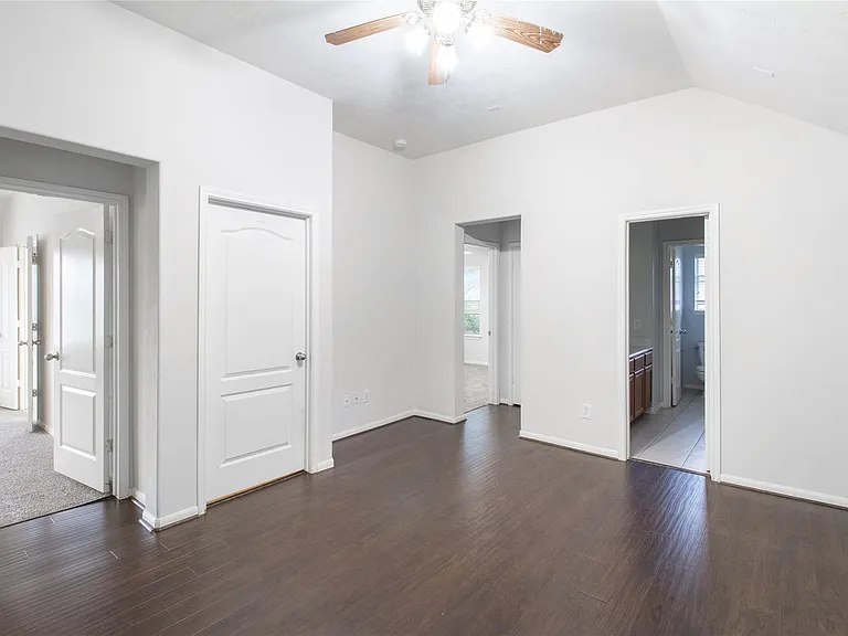 6126 Menor Crest Dr — Photo 18