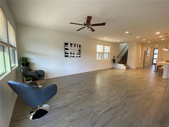 3rd image of 9106 Moonstone Dr