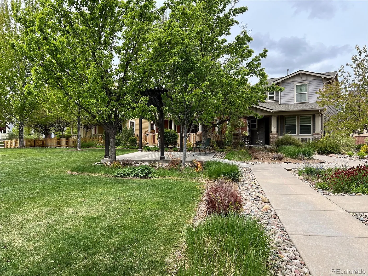 3 bed, 2.5 bath, 1509 sqft, $3,000 — Photo 2