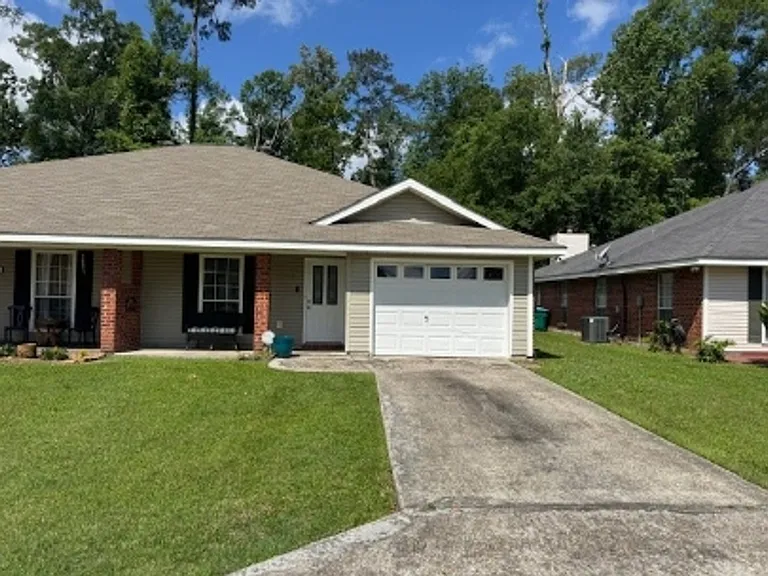 829 Eden Oaks Dr — Photo 1