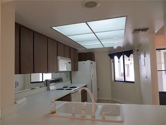 5th image of 4105 Fairview Vista Pt APT 222