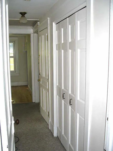 Building Photo - 106 E Kingsley St #3B