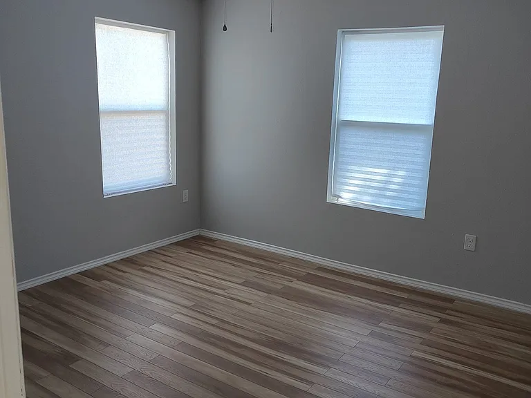 507 William Ave — Photo 7