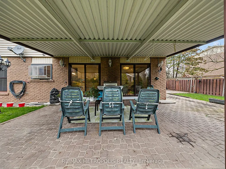 754 Eyer Dr #UPPER — Photo 6
