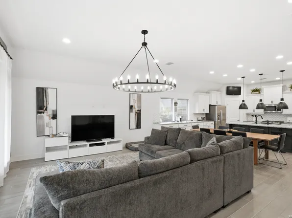 14107 Rio Lobo, San Antonio, TX 78254