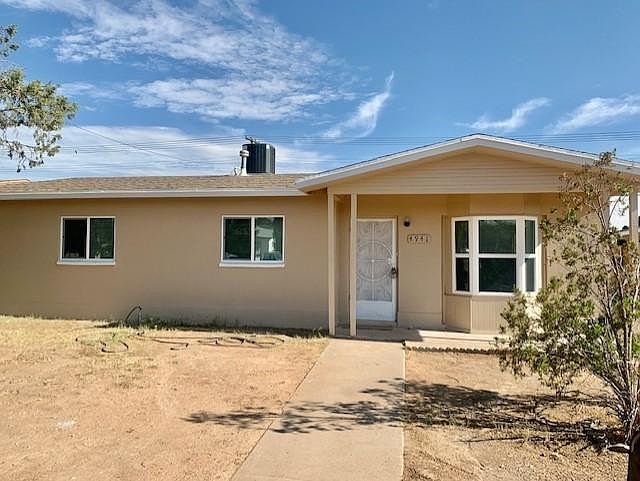 1st image of 4941 Guadalupe Dr