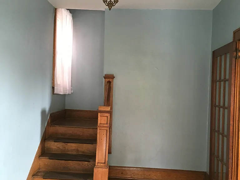 166 Washington Ave — Photo 7