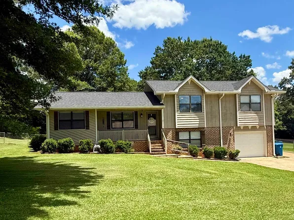 1514 Brierwood Pl SW, Jacksonville, AL 36265