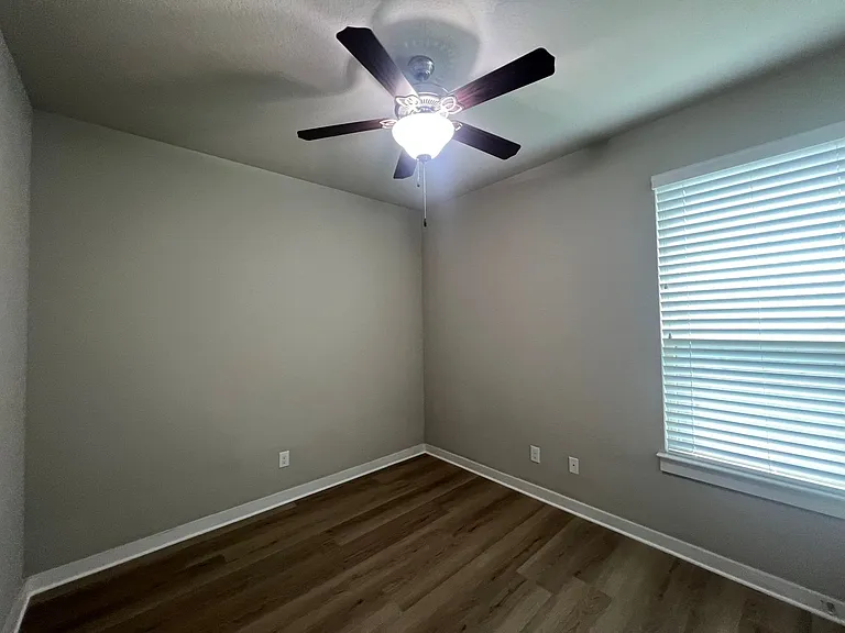 1119 Creekside Orch — Photo 17